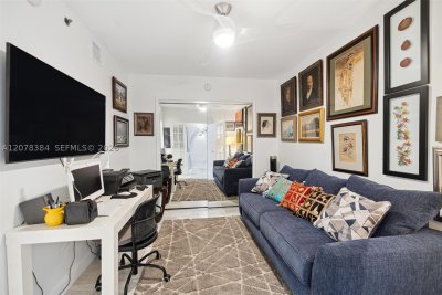 Comprar apartamento no Beach Club Two 4210