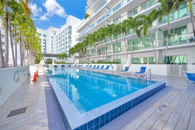 Comprar apartamento no Le Parc at Brickell 802