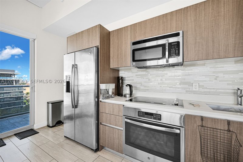 Comprar apartamento no Le Parc at Brickell 802