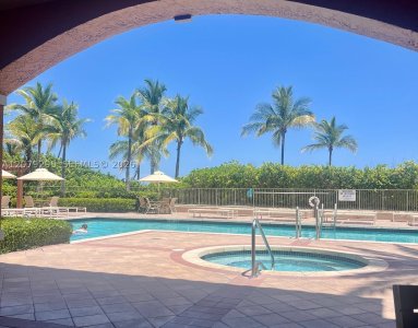 Comprar apartamento no 2080 Ocean Drive 308