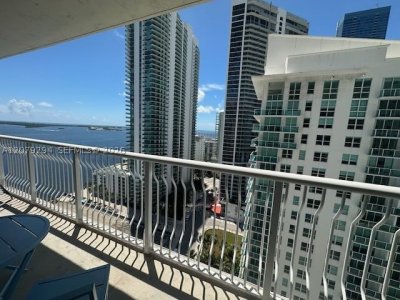 Alquiler de apartamento en The Club At Brickell Bay 2303