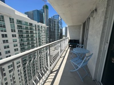 Alquiler de apartamento en The Club At Brickell Bay 2303
