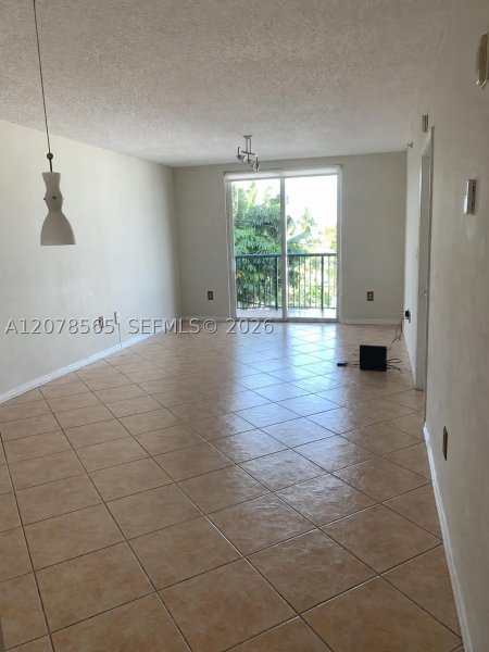 Comprar apartamento no Surfside Palms 206