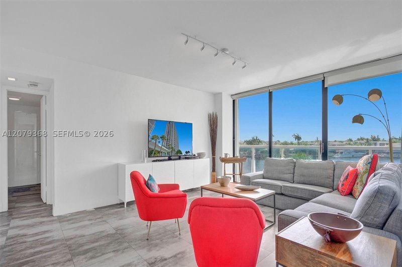 Property photo # 4
