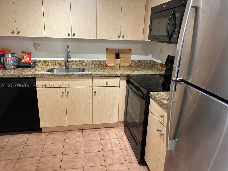 Condo for sale at Olympus Towers 118