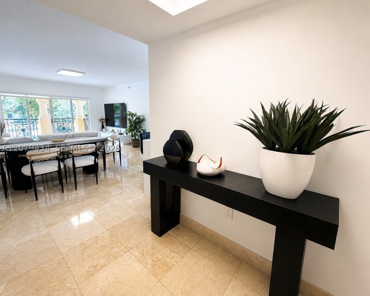 Condo for sale at Villa Florini 205