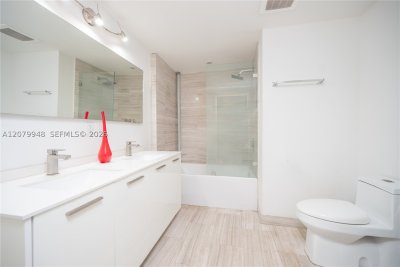 Comprar apartamento no Brickell House Condo 710