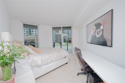 Comprar apartamento no Brickell House Condo 710