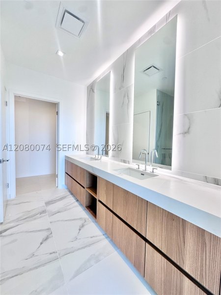 Apartment for rent at Casa Bella 409