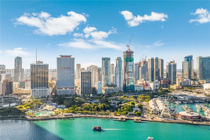 Condo for sale at Vizcayne South Tower 228
