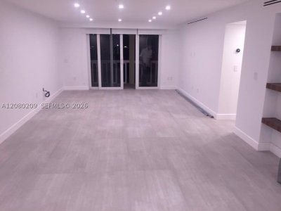 Comprar apartamento no Balmoral Condo 12Q