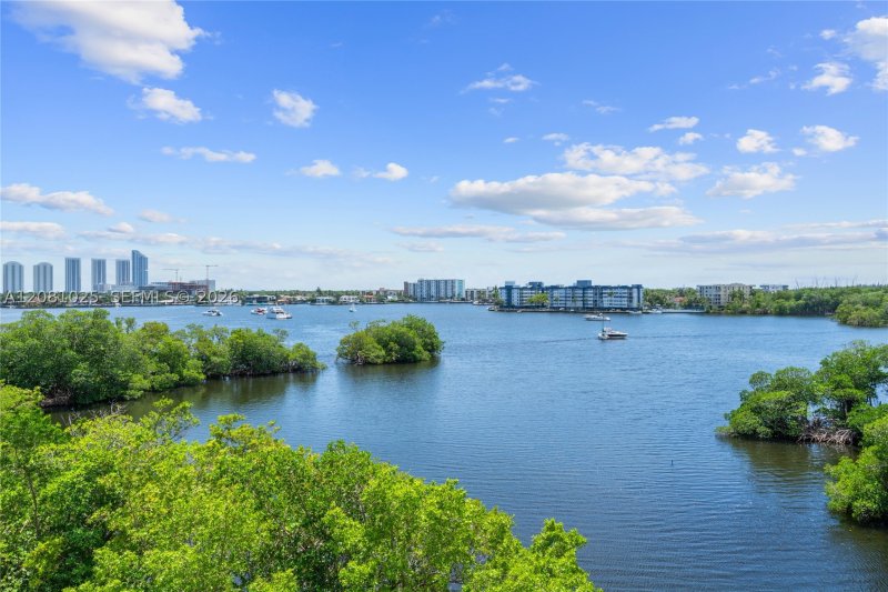 Alquiler de apartamento en Marina Palms Yacht Club 402