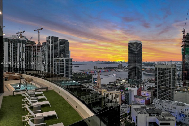 Apartment for rent at District 225 1202