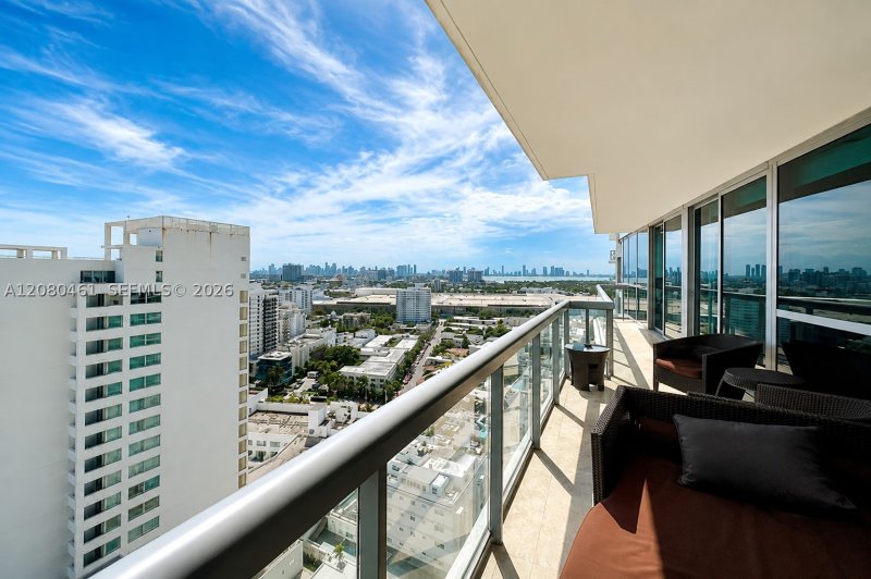 Condo for sale at Setai 2506