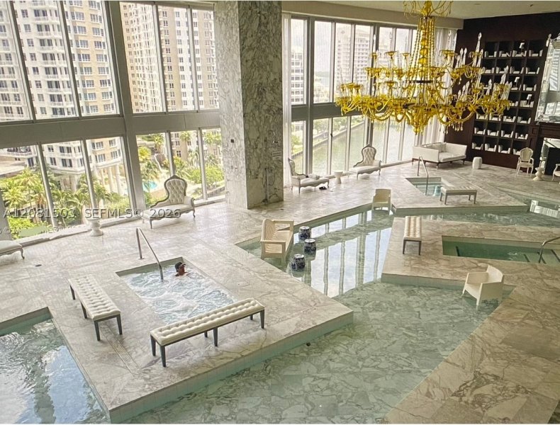 Condo for sale at Icon Brickell Tower I 4910