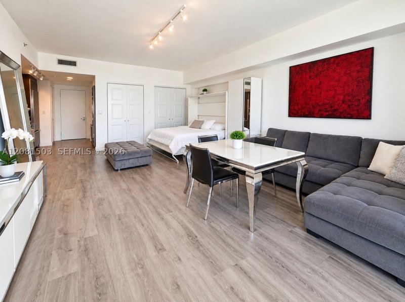 Condo for sale at Icon Brickell Tower I 4910