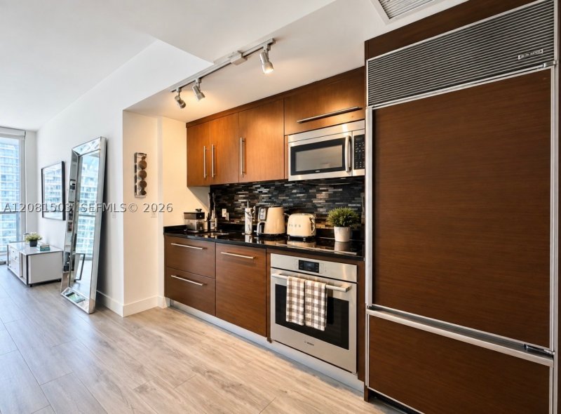 Condo for sale at Icon Brickell Tower I 4910