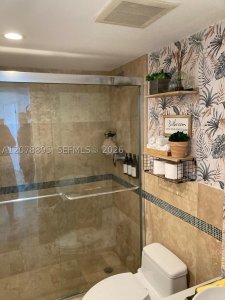 Comprar apartamento no Oceanside Plaza 10G