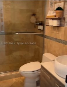 Comprar apartamento no Oceanside Plaza 10G
