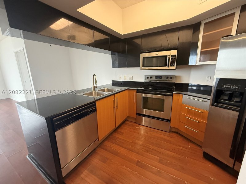 Apartment for rent at Opera Tower 3015