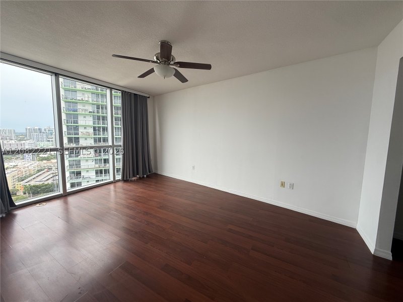Apartment for rent at Opera Tower 3015