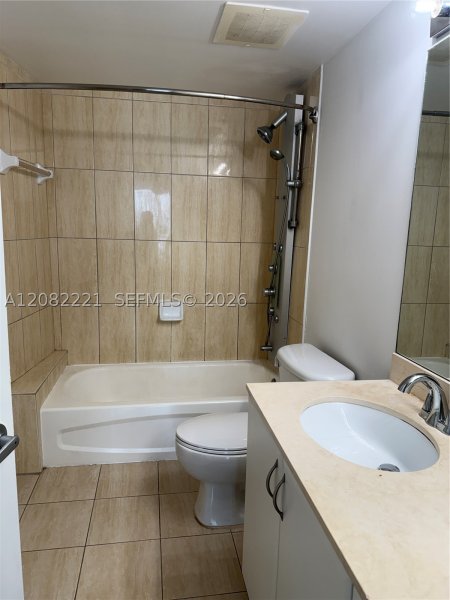 Apartment for rent at Opera Tower 3015