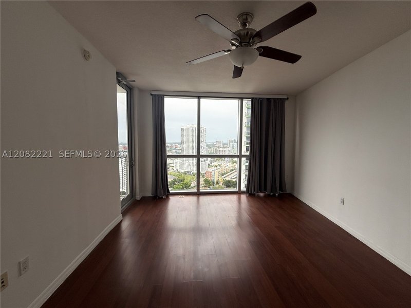Apartment for rent at Opera Tower 3015
