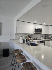 Comprar apartamento no Brickell Place B2110