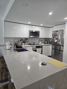 Comprar apartamento no Brickell Place B2110