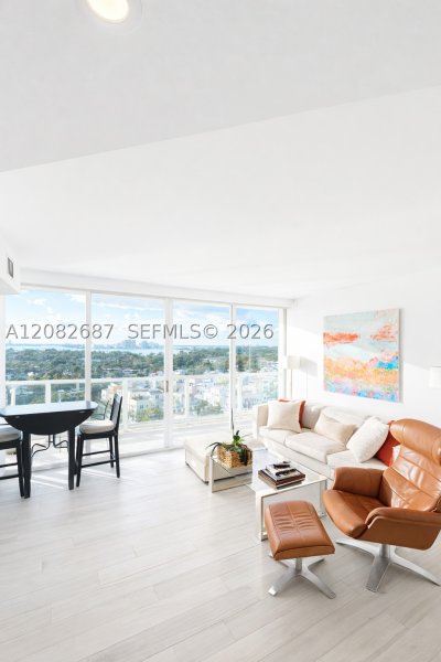 Apartment for rent at Grandview 1405