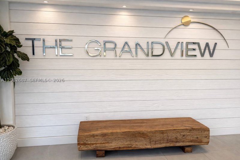 Apartment for rent at Grandview 1405