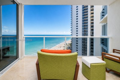 Aluguel de apartamento no Ocean Two 1602