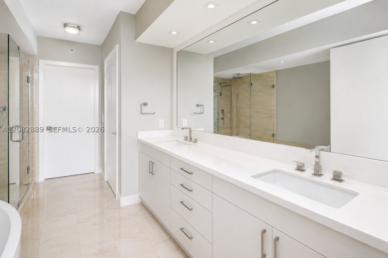 Aluguel de apartamento no Ocean Two 1602