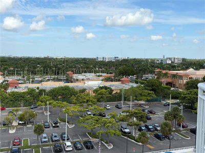 Comprar apartamento no Del Prado Aventura 905