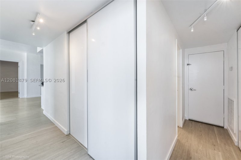 Condo for sale at Parkview Point 14G