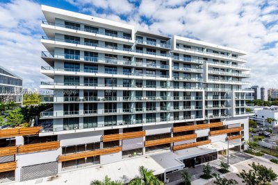 ParkSquare Aventura Apt #1005