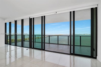 Aluguel de apartamento no One Paraiso 1806