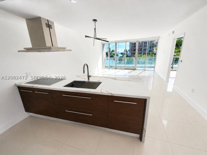 Apartment for rent at Icon Brickell Tower I 417