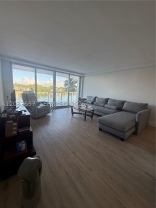 Royal Embassy Apt #3F