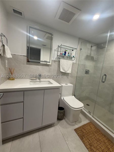 Apartment for rent at Royal Embassy 3F