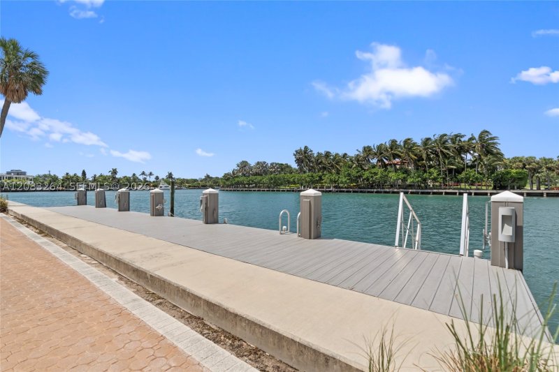 Condo for sale at Blair House 5B