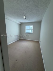 Aluguel de apartamento no Fortune House 2512