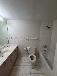 Aluguel de apartamento no Fortune House 2512