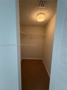 Aluguel de apartamento no Fortune House 2512