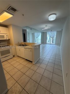 Aluguel de apartamento no Fortune House 2512