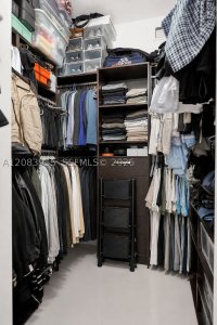 Comprar apartamento no Brickell Ten 2005