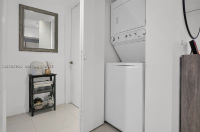 Comprar apartamento no Brickell Ten 2005