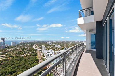 Comprar apartamento no Infinity on Brickell 3800