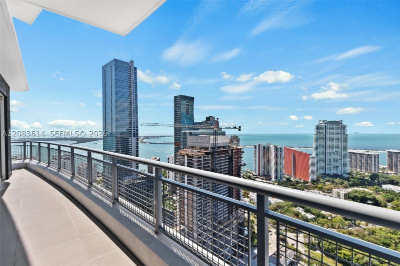 Condo for sale at Infinity on Brickell 3800