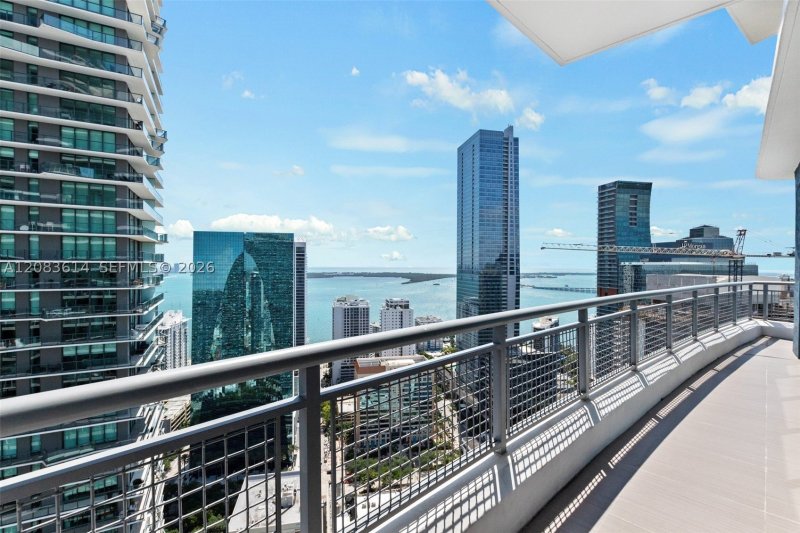 Condo for sale at Infinity on Brickell 3800